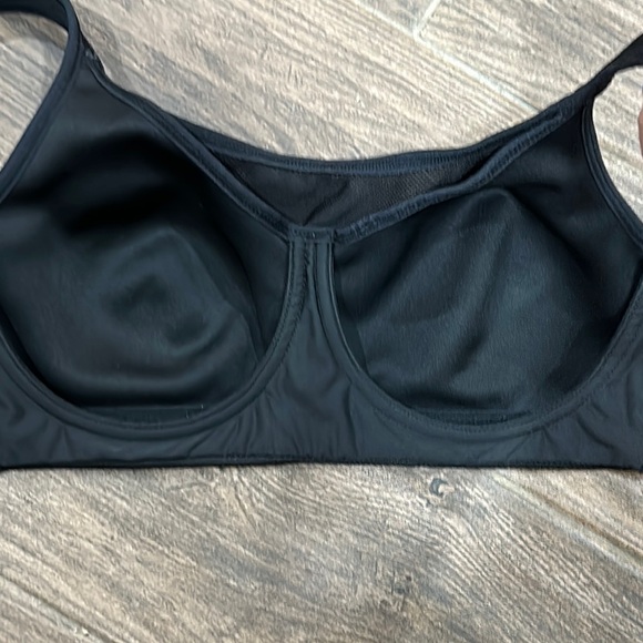 Moving Comfort Black Compression Sports Bra. #10 - Picture 6 of 6